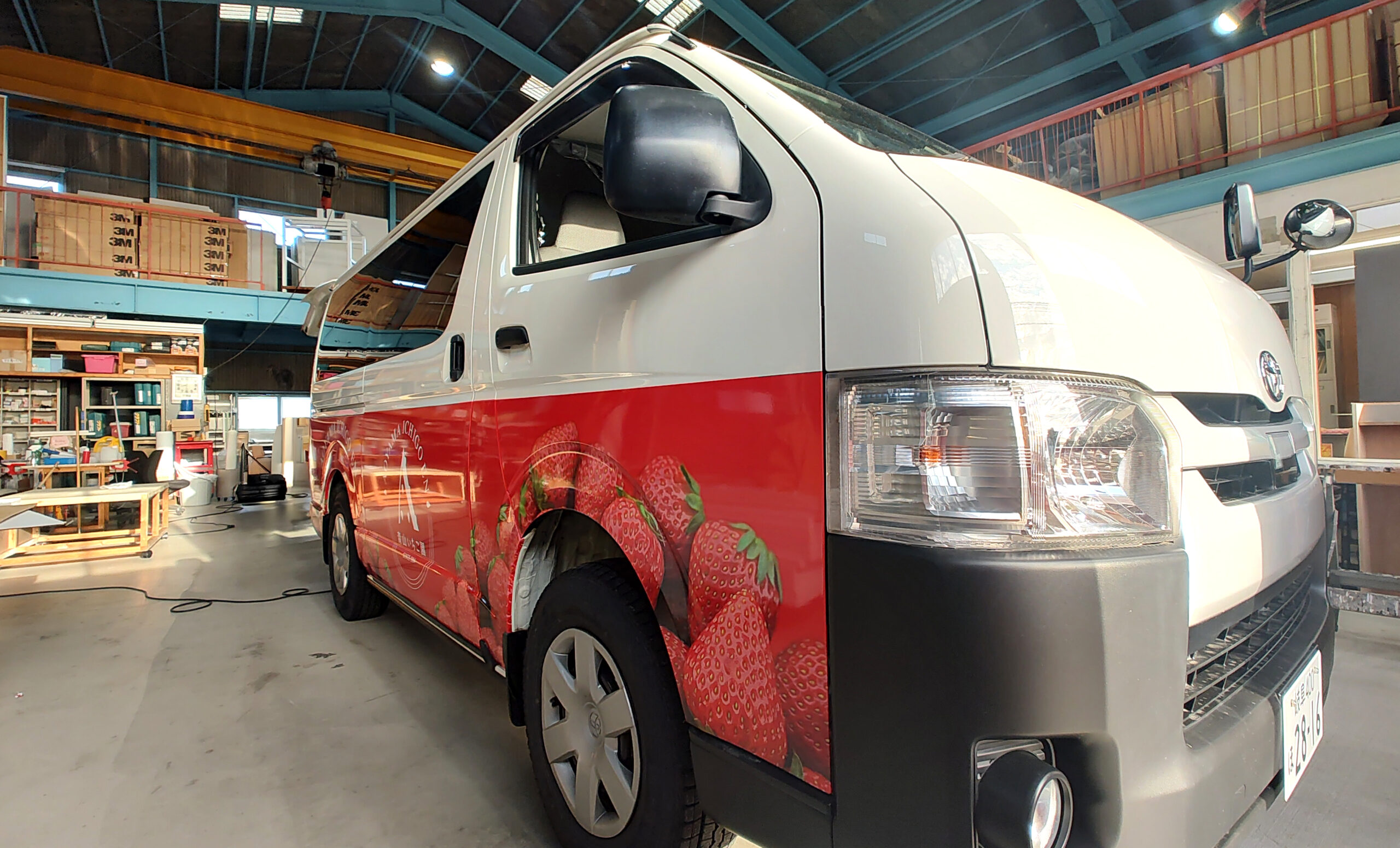 青山いちご園車両ラッピング:Front